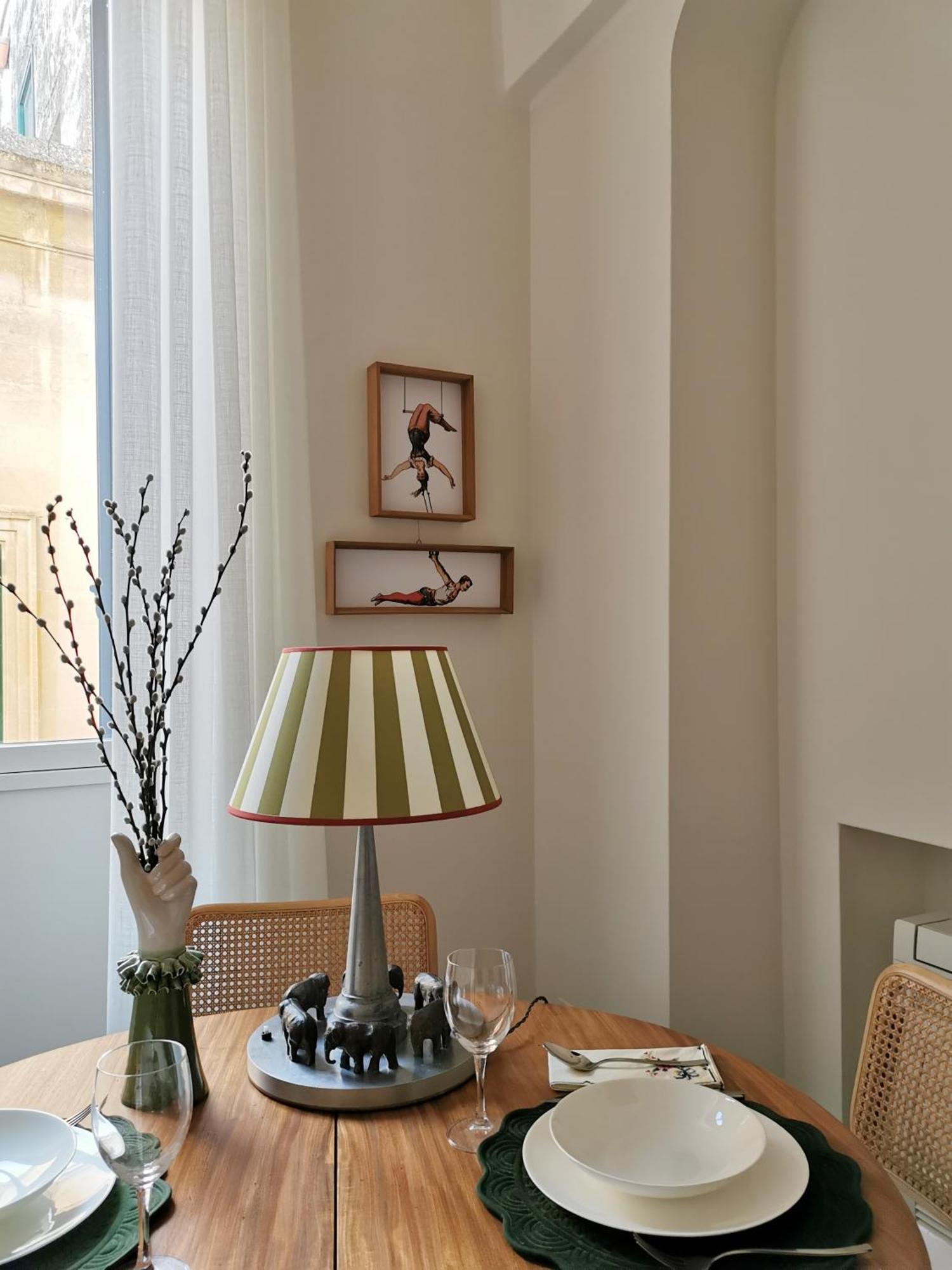 Coniger 4 Casa Vacanze In Centro Lecce Con Wi-Fi E Smart Tv Luaran gambar