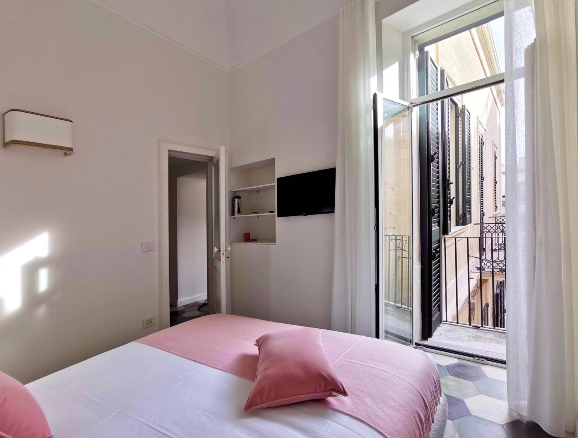 Coniger 4 Casa Vacanze In Centro Lecce Con Wi-Fi E Smart Tv Luaran gambar